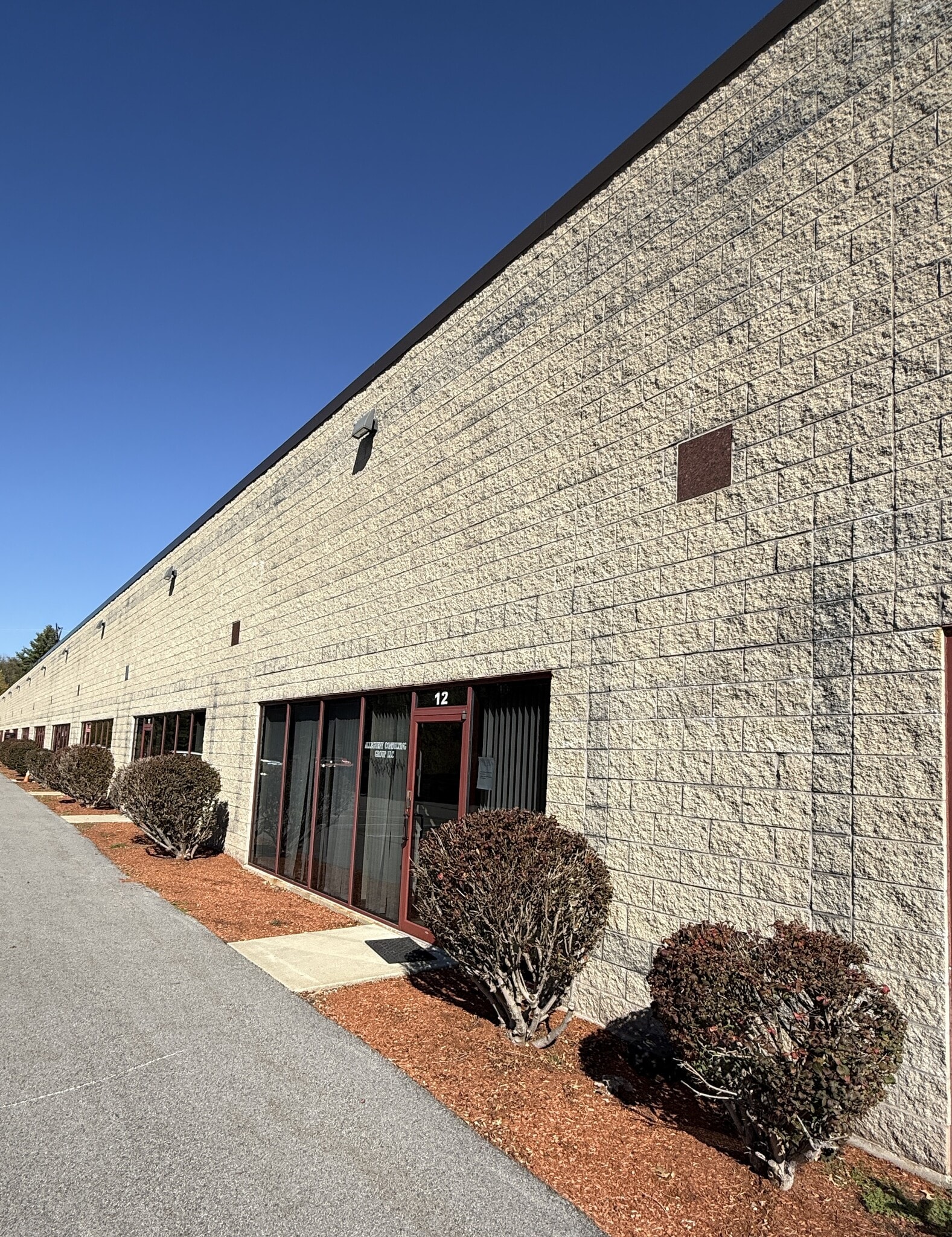 100 Business Park Dr, Tyngsborough, MA for lease Interior Photo- Image 1 of 5