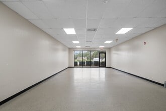 5707 S Suncoast Blvd, Homosassa, FL for lease Interior Photo- Image 2 of 9