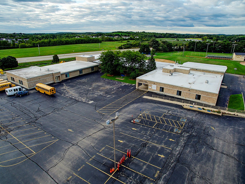 305 Milwaukee St, Johnson Creek, WI for sale - Aerial - Image 2 of 25