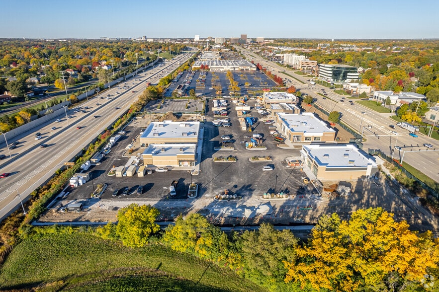 1755 W 22nd St, Oak Brook, IL for lease - Building Photo - Image 2 of 8