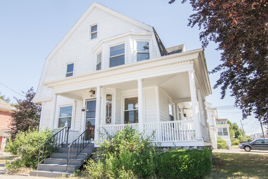 789 Park Ave, Cranston, RI 02910 | LoopNet