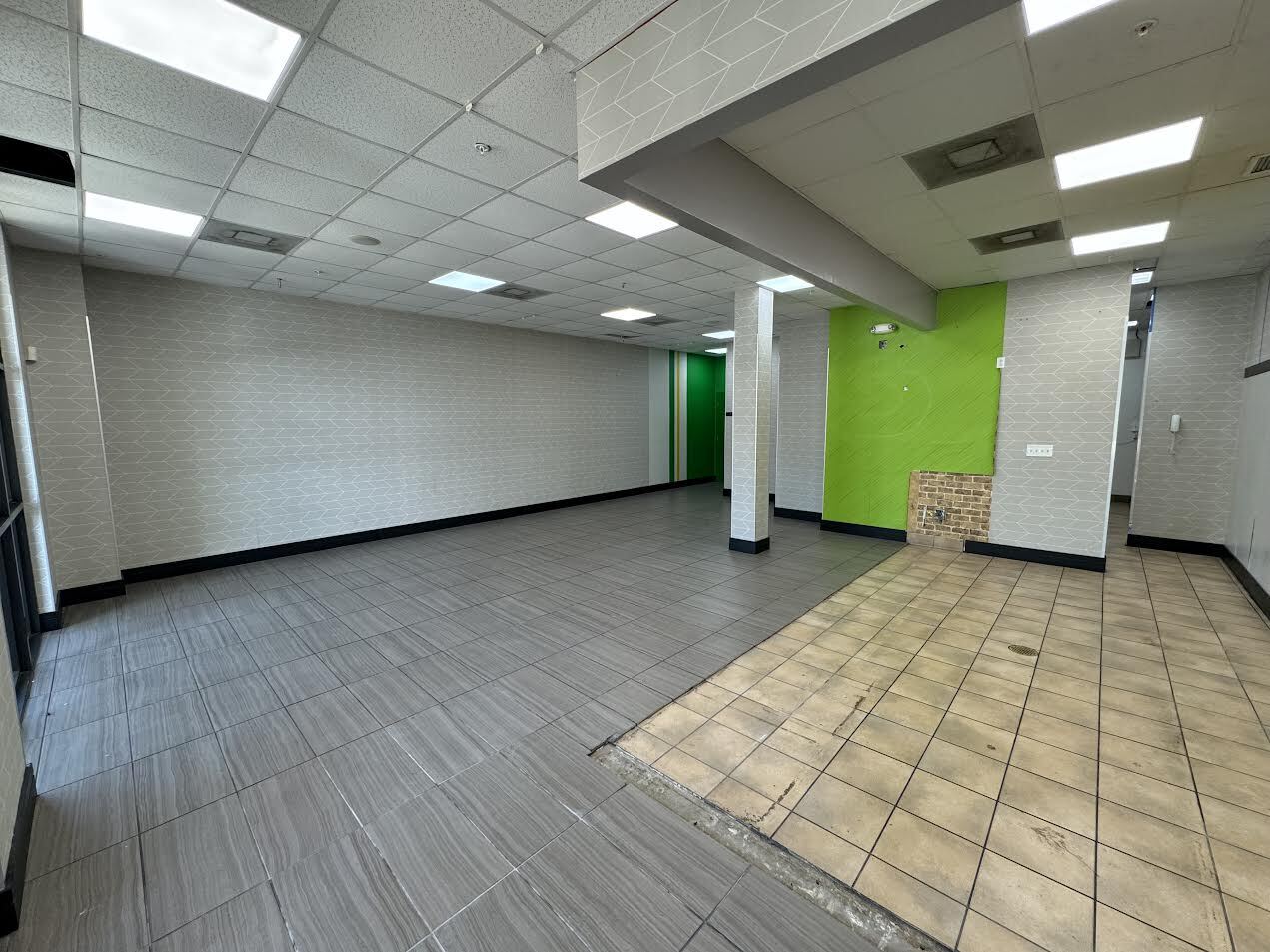 4900 S University Dr, Davie, FL for lease Interior Photo- Image 1 of 3