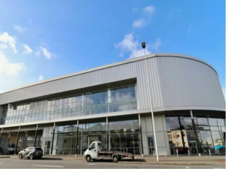 Office in Le Havre for lease - Building Photo - Image 1 of 3