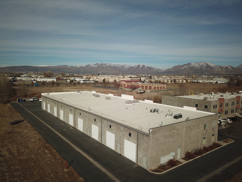 692-718 W Confluence Ave, Murray, UT for sale - Building Photo - Image 2 of 7