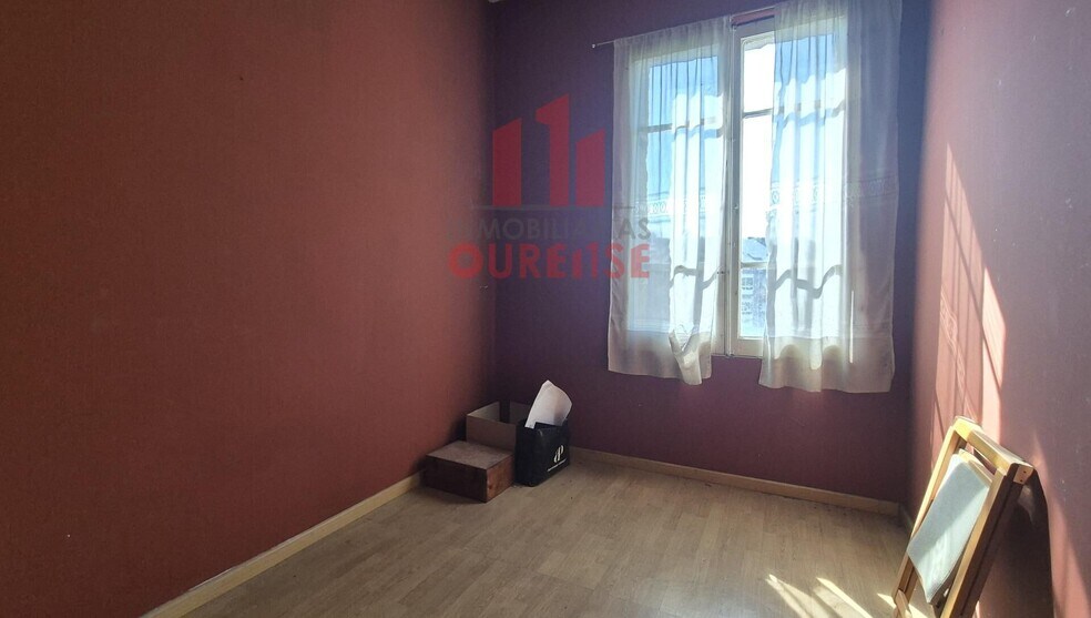 Retail in Ourense, Orense for lease - Building Photo - Image 3 of 8