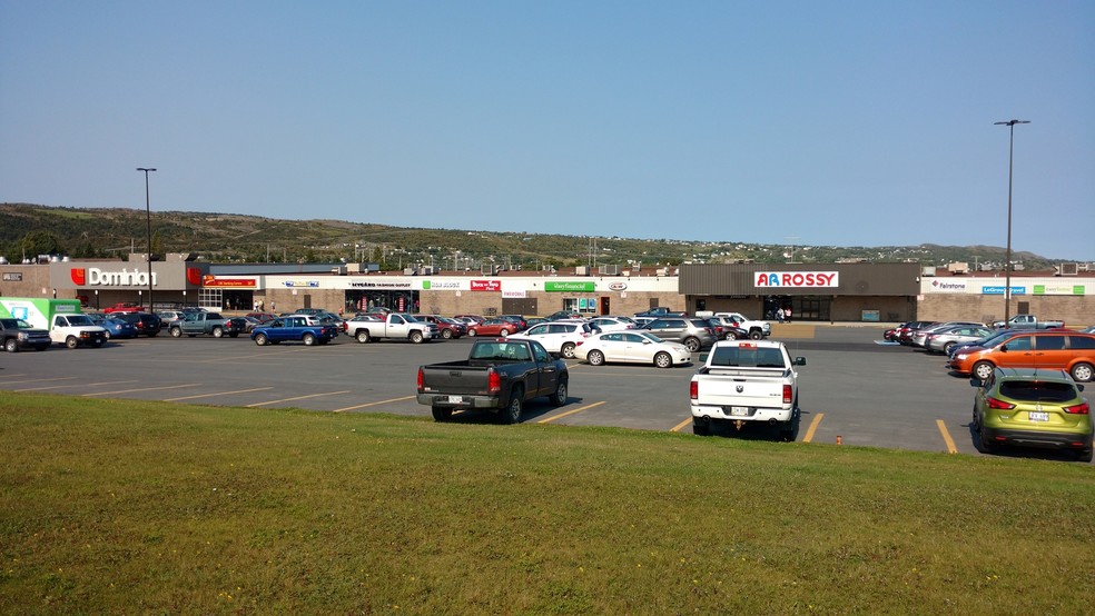 120 Columbus Dr, Carbonear, NL for lease - Primary Photo - Image 1 of 2