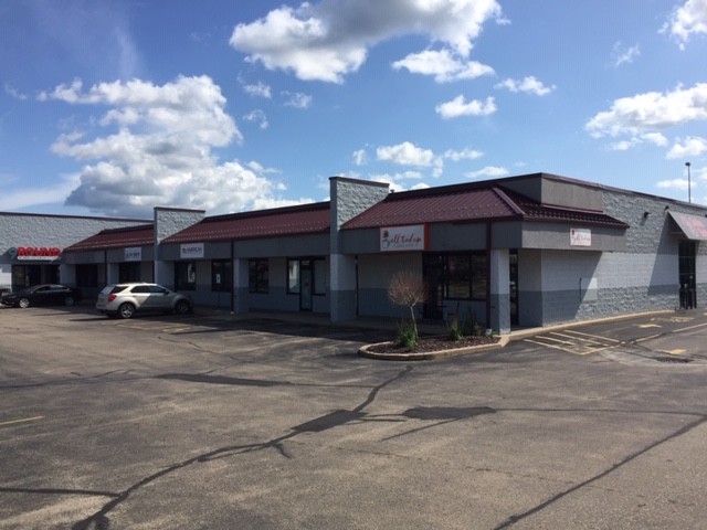 N474 Eisenhower Dr, Appleton, WI for lease - Building Photo - Image 3 of 8