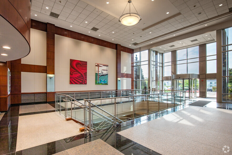 58 S Service Rd, Melville, NY for lease - Lobby - Image 1 of 1