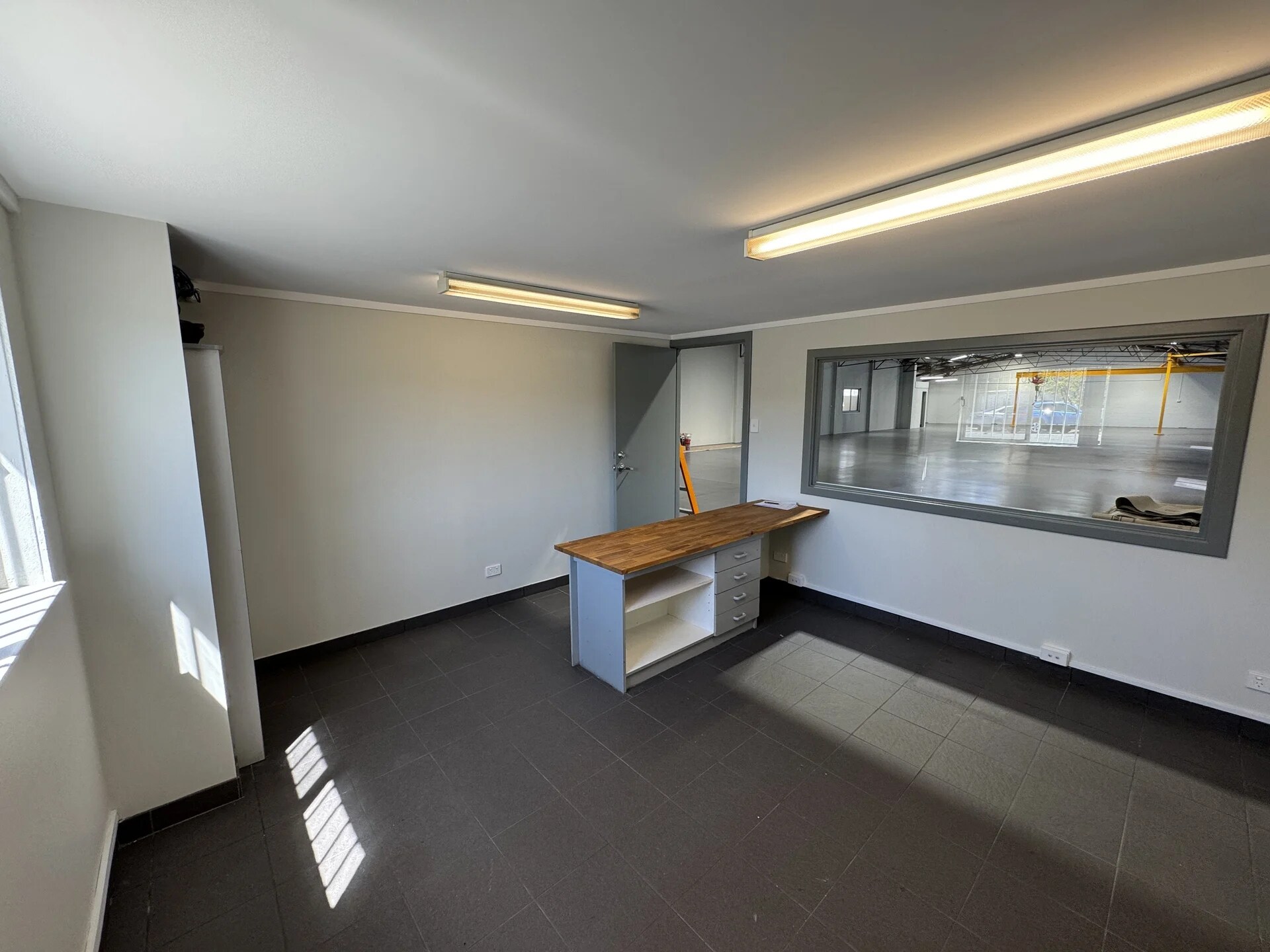 22 Colray Ave, Osborne Park for lease Interior Photo- Image 1 of 16
