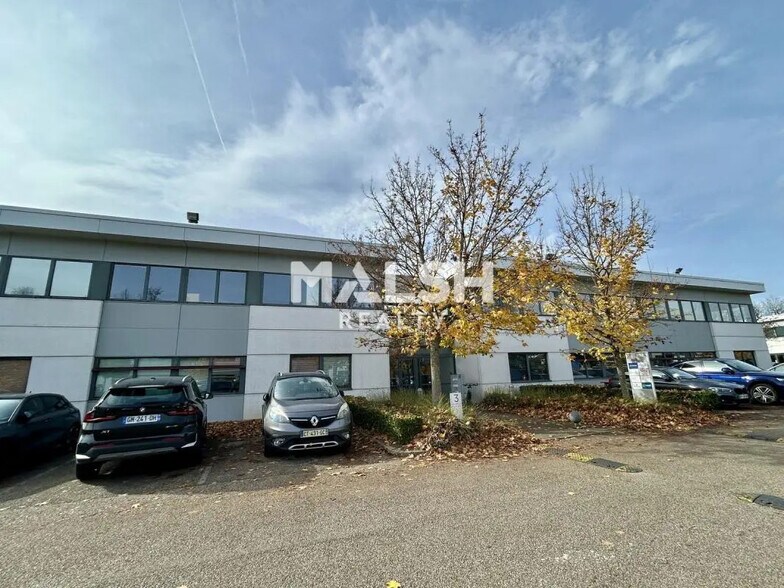 Office in Limonest for sale - Building Photo - Image 3 of 6