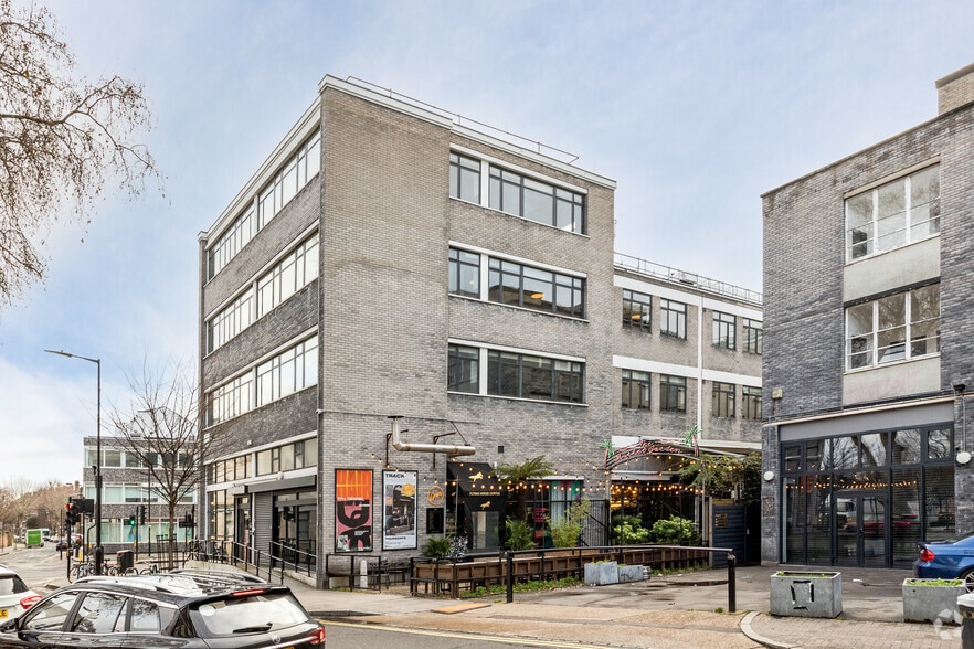 89-115 Mare St, London for lease - Building Photo - Image 3 of 4