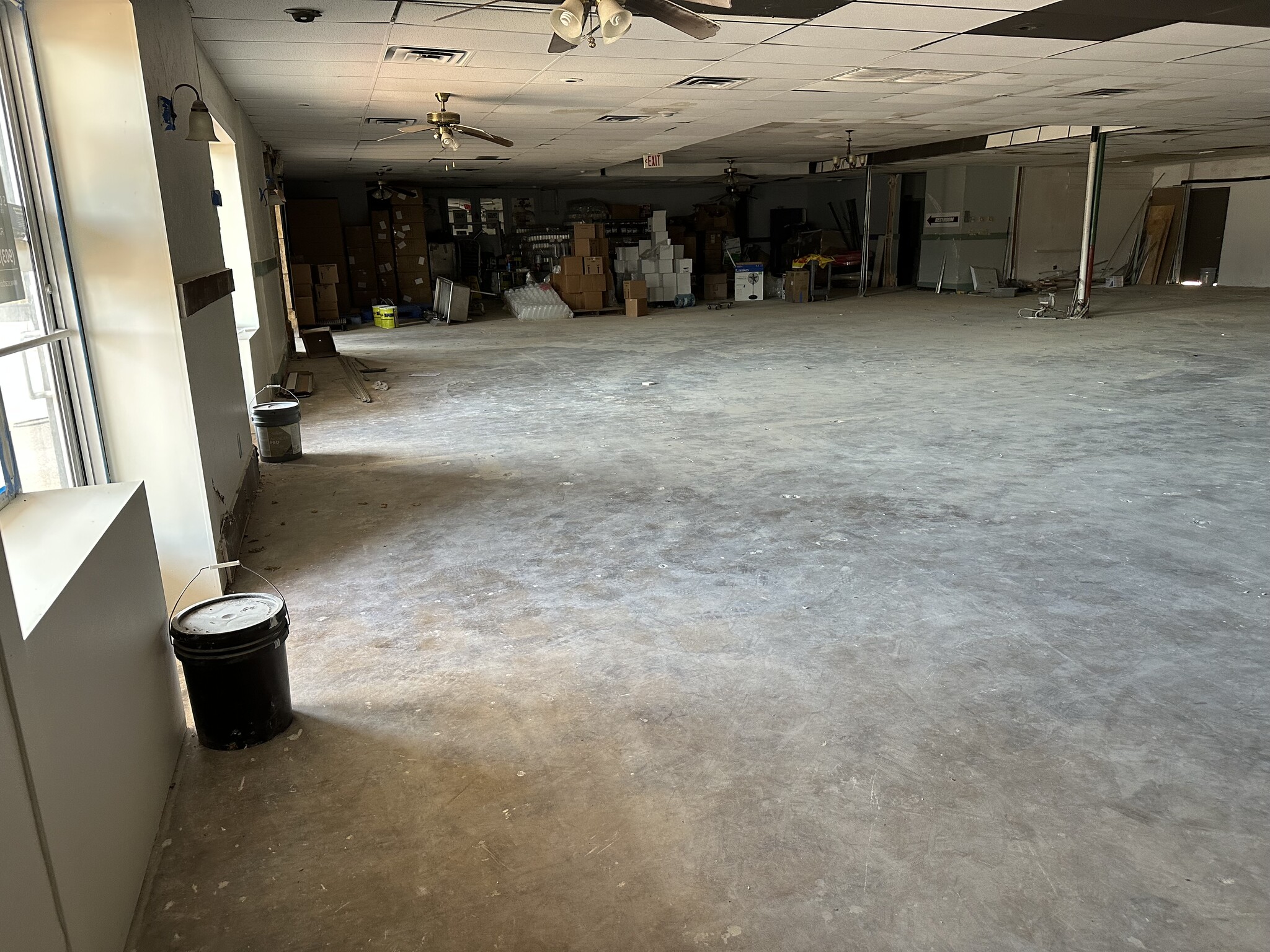 713 W Southwest Loop 323, Tyler, TX for lease Interior Photo- Image 1 of 5