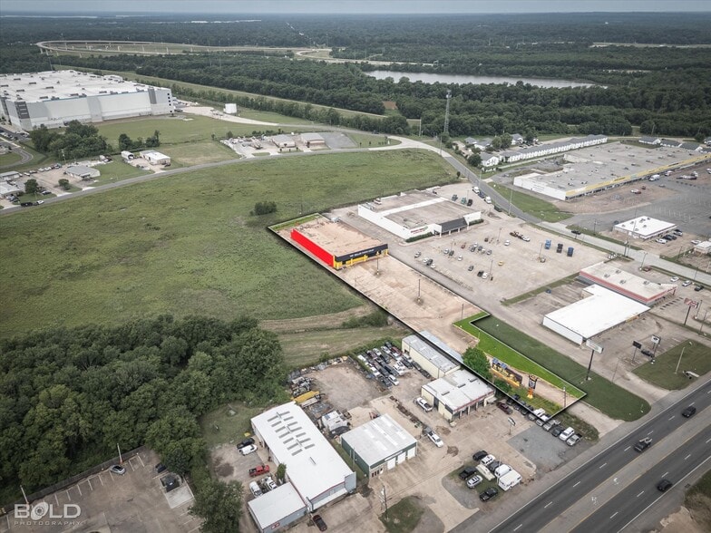 1837 N Market St, Shreveport, LA for sale - Primary Photo - Image 1 of 55