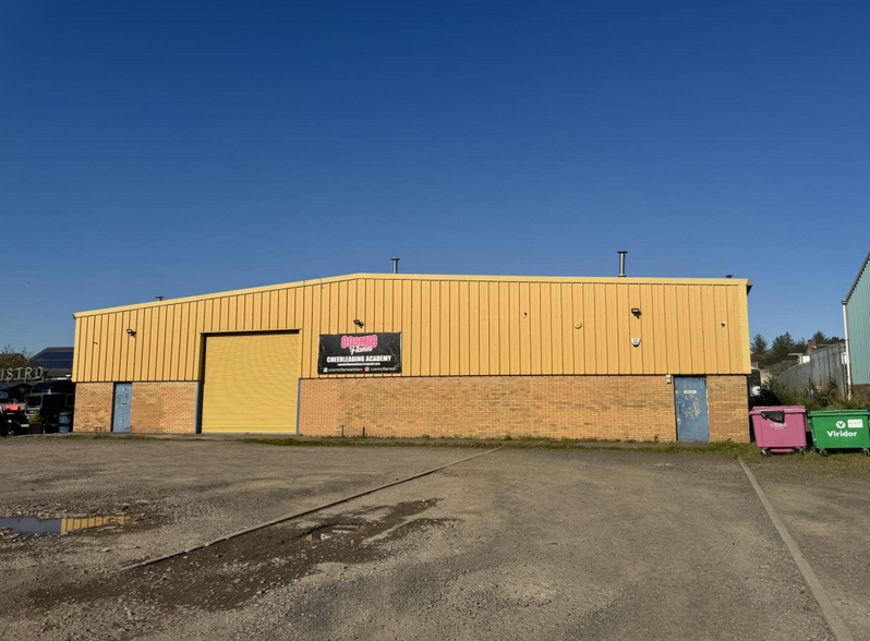 53 Roberts St, Wishaw for lease - Building Photo - Image 1 of 1