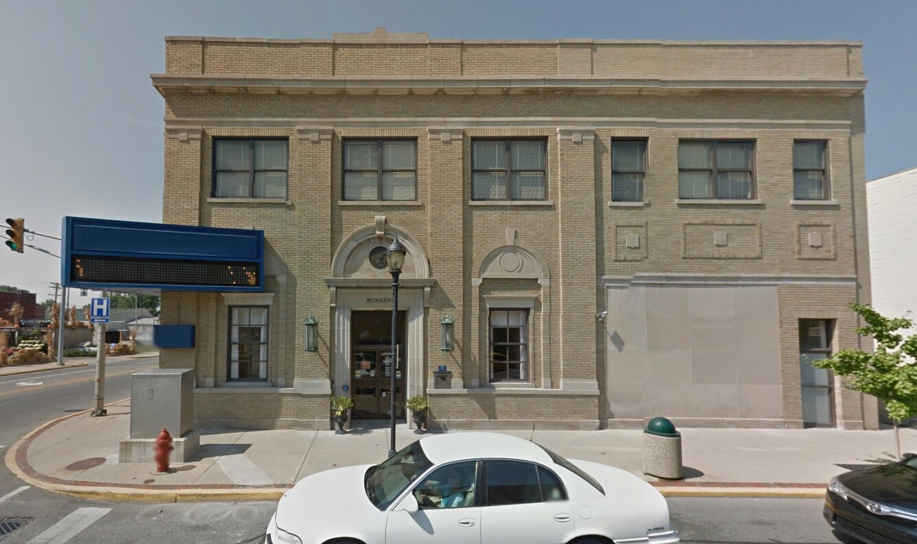 102 N Main St, Tipton, IN 46072