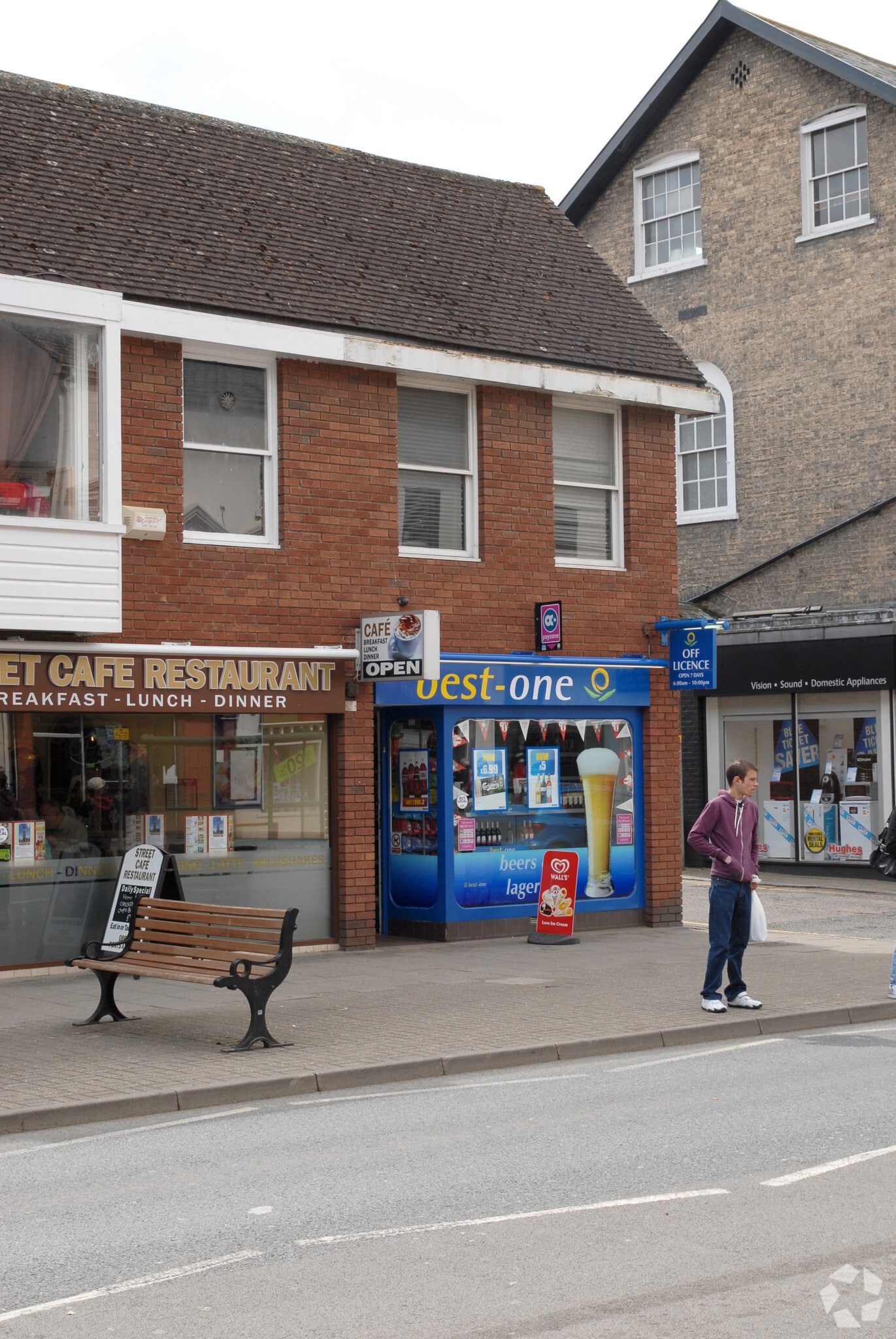 81-83 High St, Newmarket for sale Primary Photo- Image 1 of 1