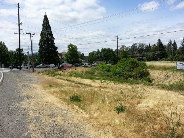 819 SE Mill St, Grants Pass, OR for sale Primary Photo- Image 1 of 1