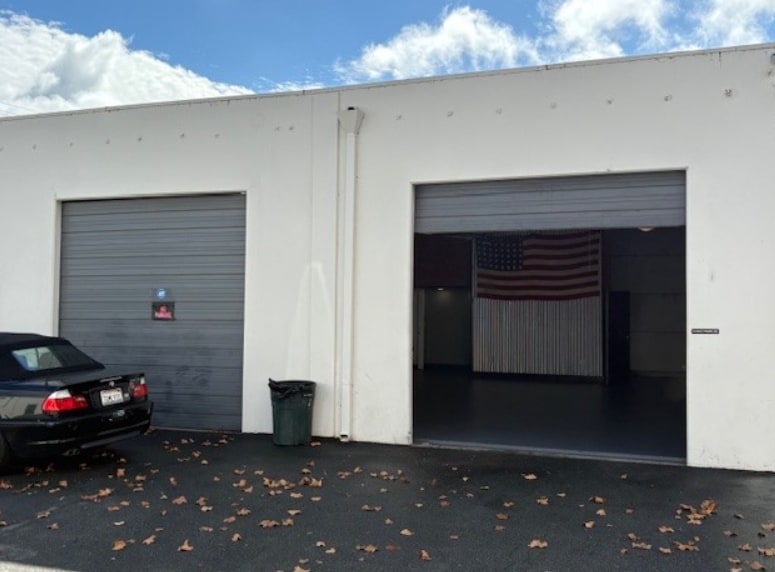 74 Hamilton Dr, Novato, CA for lease - Building Photo - Image 2 of 5