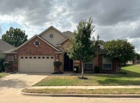 10525 Melrose Ln, Fort Worth, TX for sale - Primary Photo - Image 1 of 1