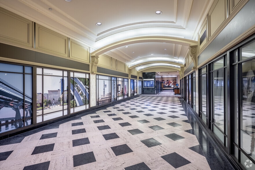 276-288 Rue Saint-Jacques, Montréal, QC for lease - Lobby - Image 3 of 11