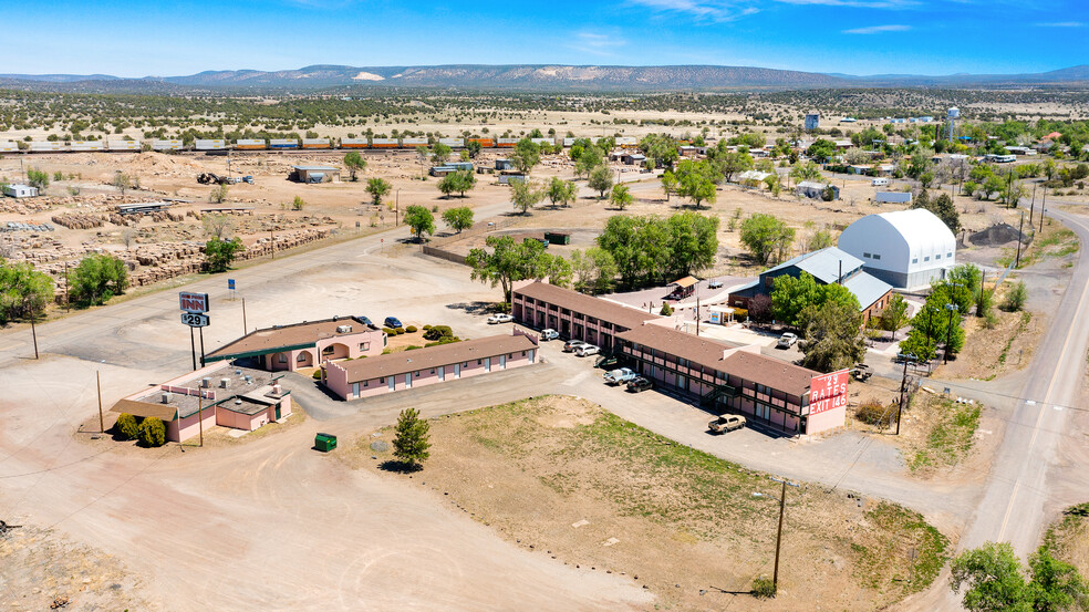 859 Old Route 66, Ash Fork, AZ for sale - Primary Photo - Image 1 of 1