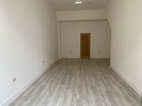 158 High St, Burton On Trent for lease Interior Photo- Image 2 of 2