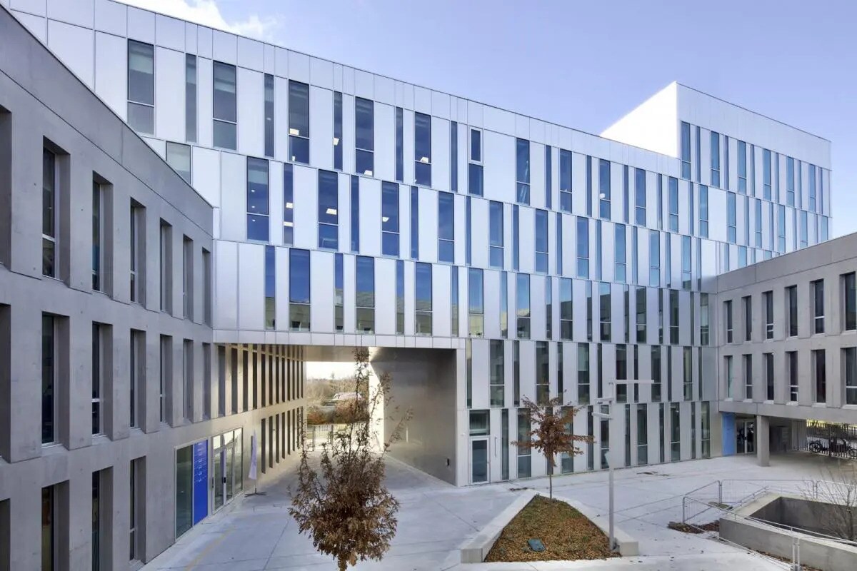 2 Rue Claude Chappe, Cesson-Sévigné for lease Building Photo- Image 1 of 23