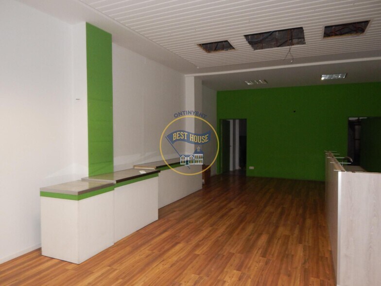 Retail in Ontinyent for lease - Building Photo - Image 3 of 24