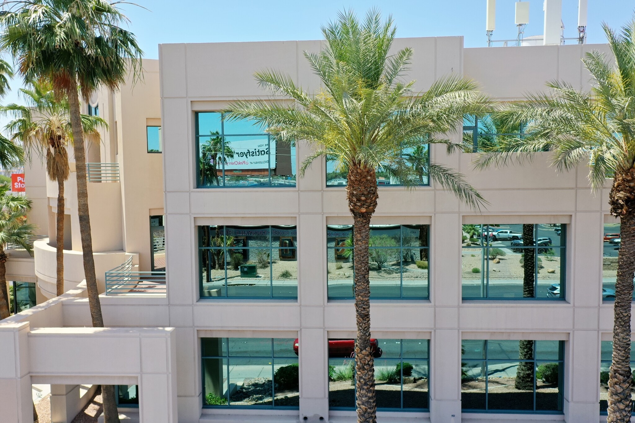 4425 Spring Mountain Rd, Las Vegas, NV for lease Interior Photo- Image 1 of 3