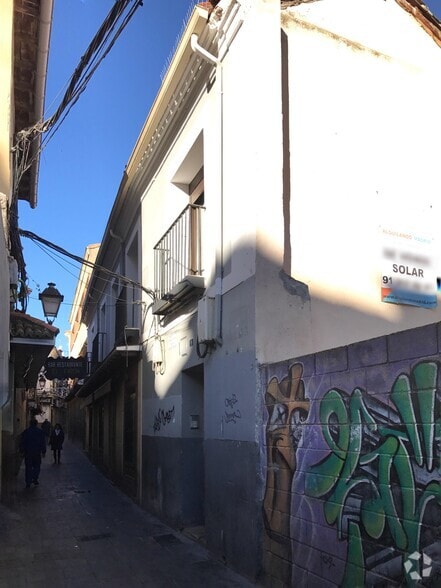 Calle Bardales, 9, Guadalajara, Guadalajara for lease - Building Photo - Image 2 of 2