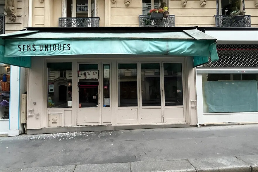 Retail in Paris for lease - Building Photo - Image 1 of 3