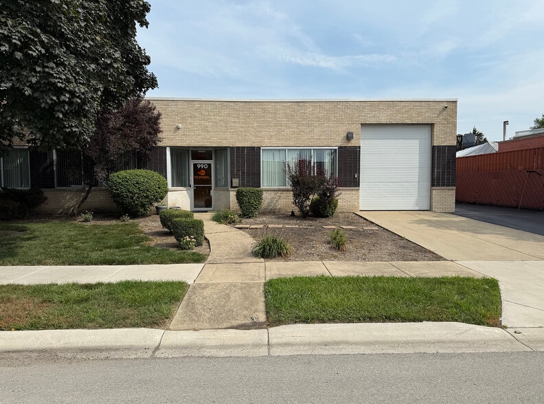 990 Criss Cir, Elk Grove Village, IL for lease - Building Photo - Image 1 of 13