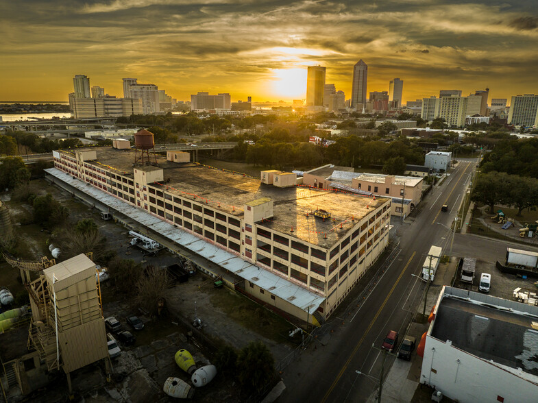 700 E Union St, Jacksonville, FL for lease - Building Photo - Image 1 of 9