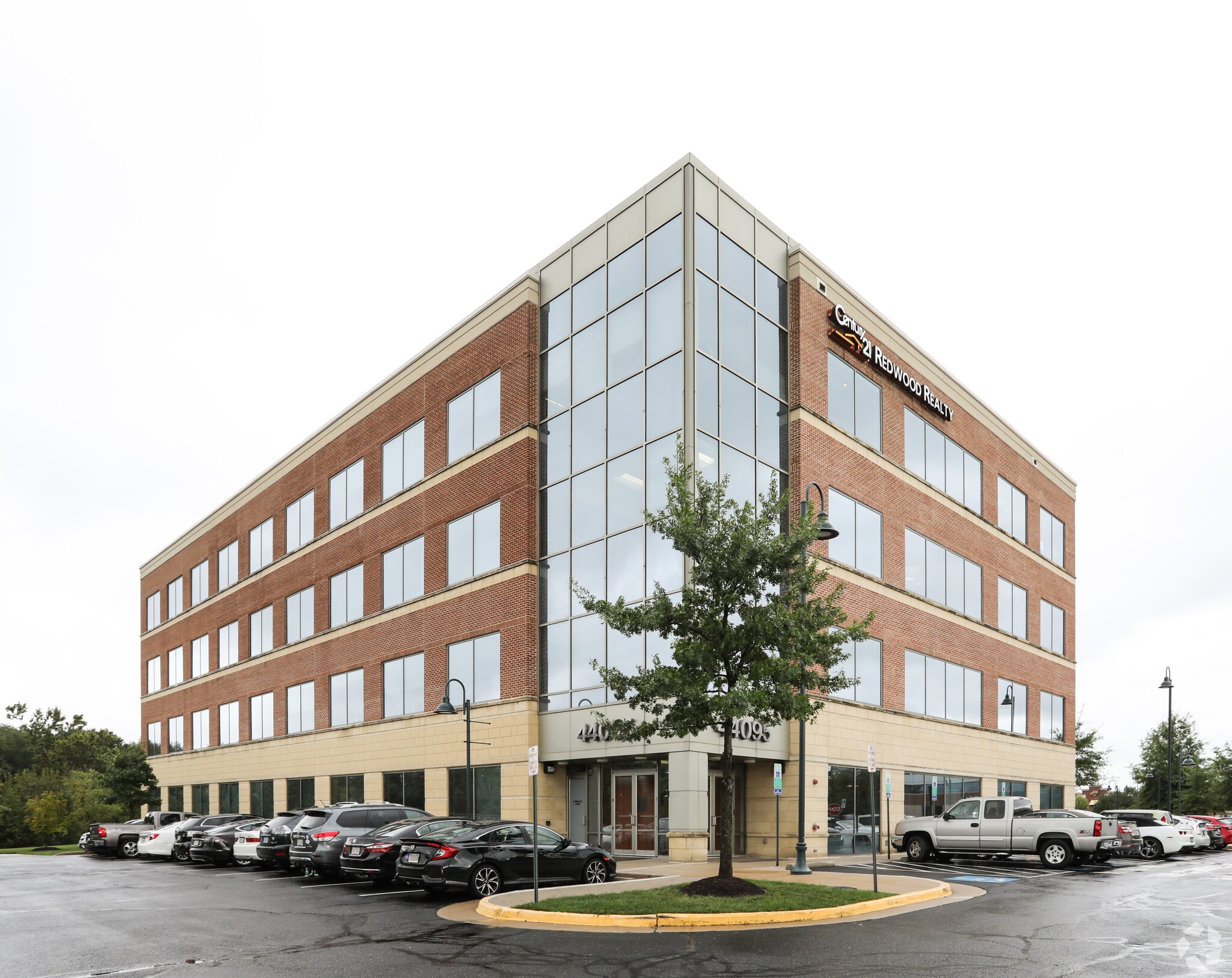 44095 Pipeline Plz, Ashburn, VA 20147