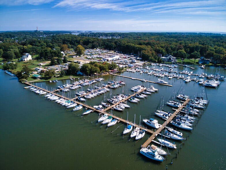 1 Bowleys Quarters Rd, Middle River, MD 21220