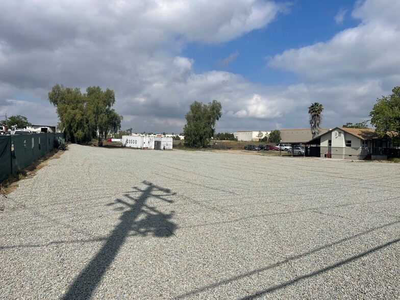 7241 Highway 395, Riverside, CA for lease - Building Photo - Image 3 of 3