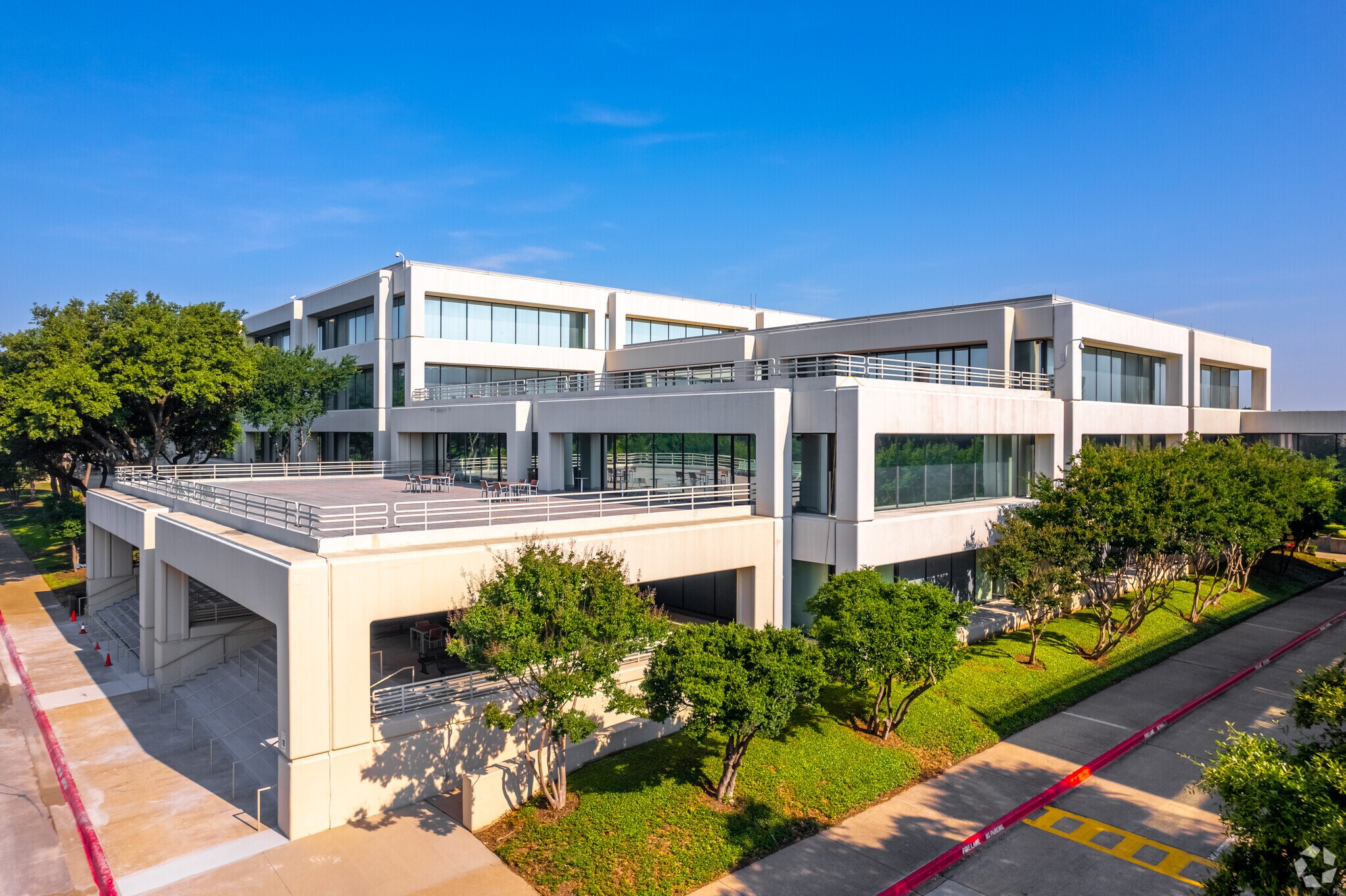 901 S Central Expy, Richardson, TX 75080 Office for Lease