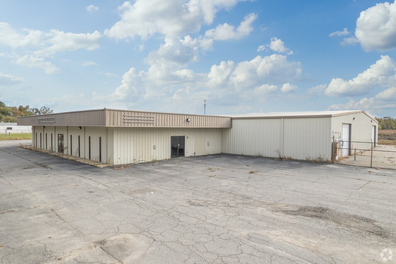 684 Carolina Rd, Suffolk, VA 23434