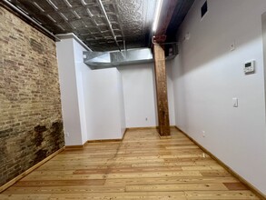 231 Front St, Brooklyn, NY for lease Building Photo- Image 2 of 3