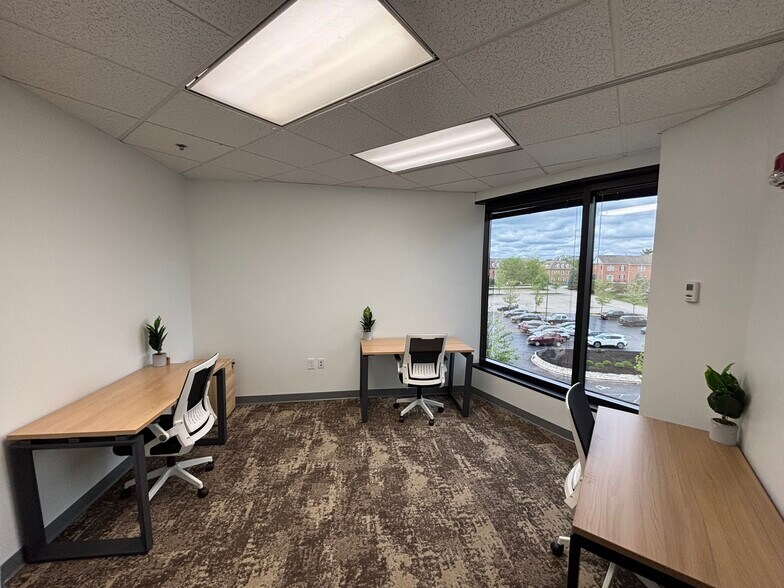 7965 N High St, Columbus, OH for lease - Building Photo - Image 3 of 29