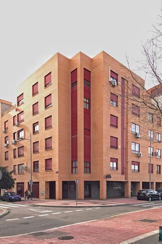 More details for Calle Arijales, 2, Parla - Multifamily for Sale