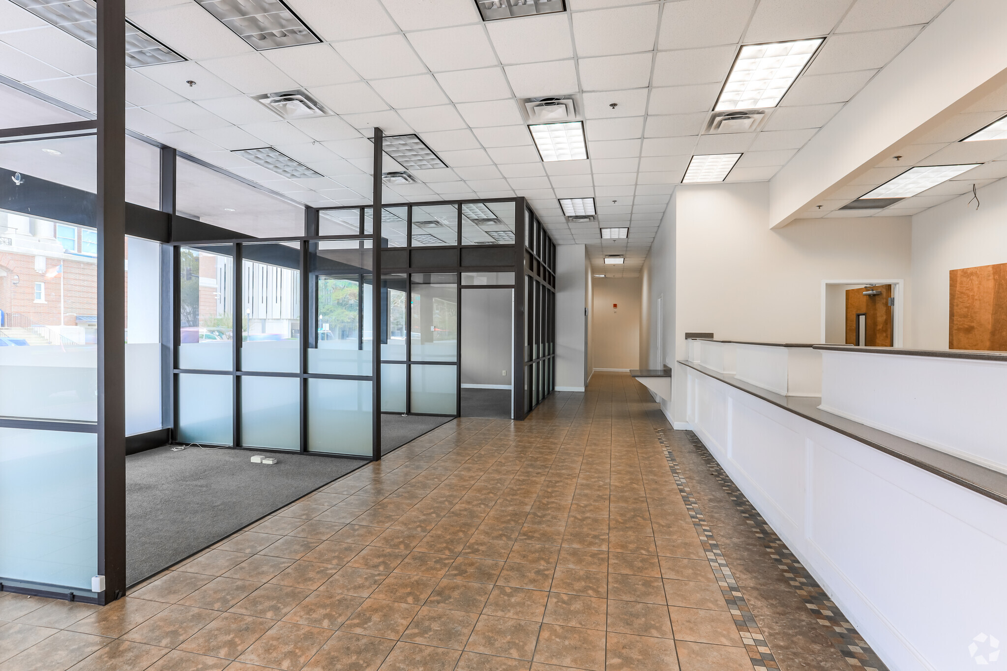 577 Mulberry St, Macon-Bibb, GA for lease Interior Photo- Image 1 of 2