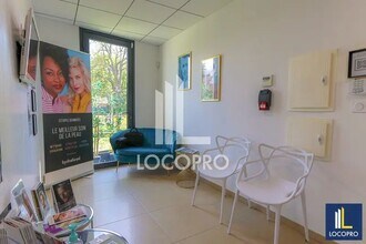 Office in Aix-en-Provence for lease Interior Photo- Image 1 of 4