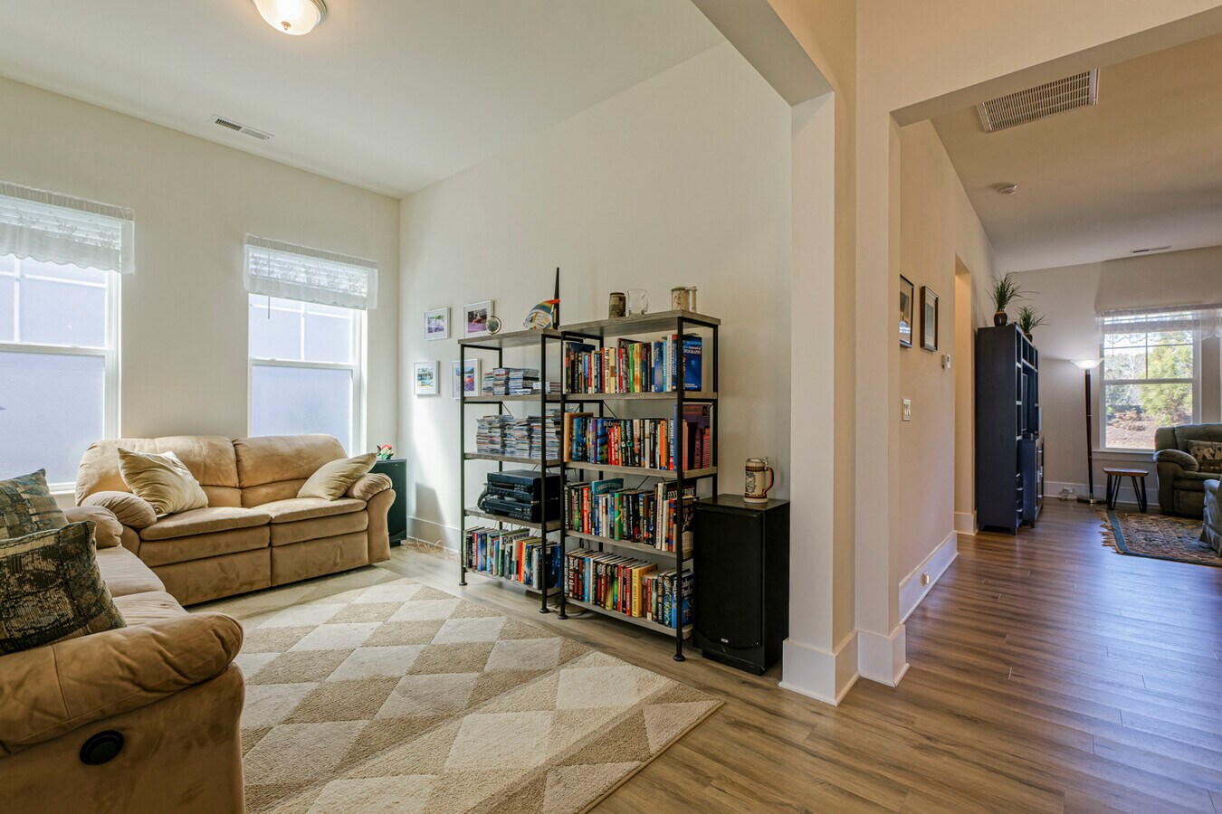 1165 Hodgson Ln, Fuquay Varina, NC 27526