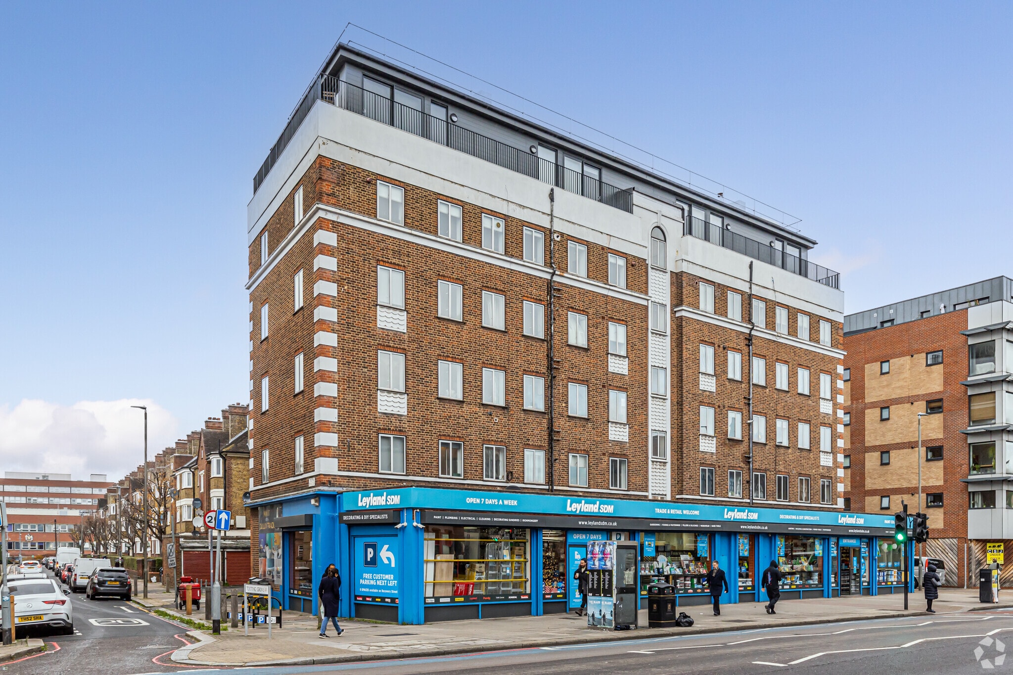 134-142 Tooting High St, London for sale Primary Photo- Image 1 of 1