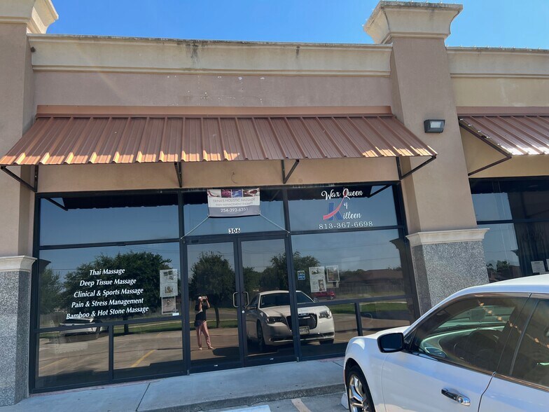 403 E Stan Schlueter Loop, Killeen, TX for sale - Building Photo - Image 1 of 1