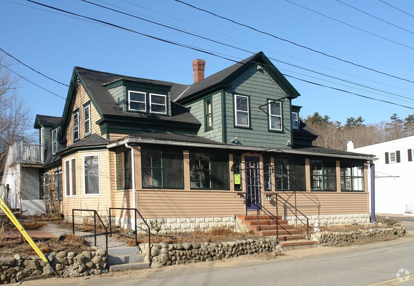 30 Shore Rd, Ogunquit, ME 03907