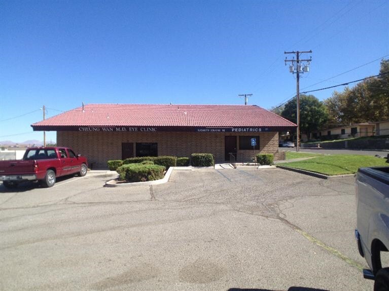 121 S 7th Ave, Barstow, CA 92311