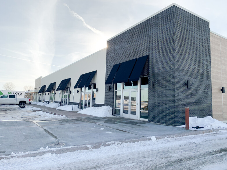 1401 N Marion Rd, Sioux Falls, SD for lease - Building Photo - Image 2 of 7