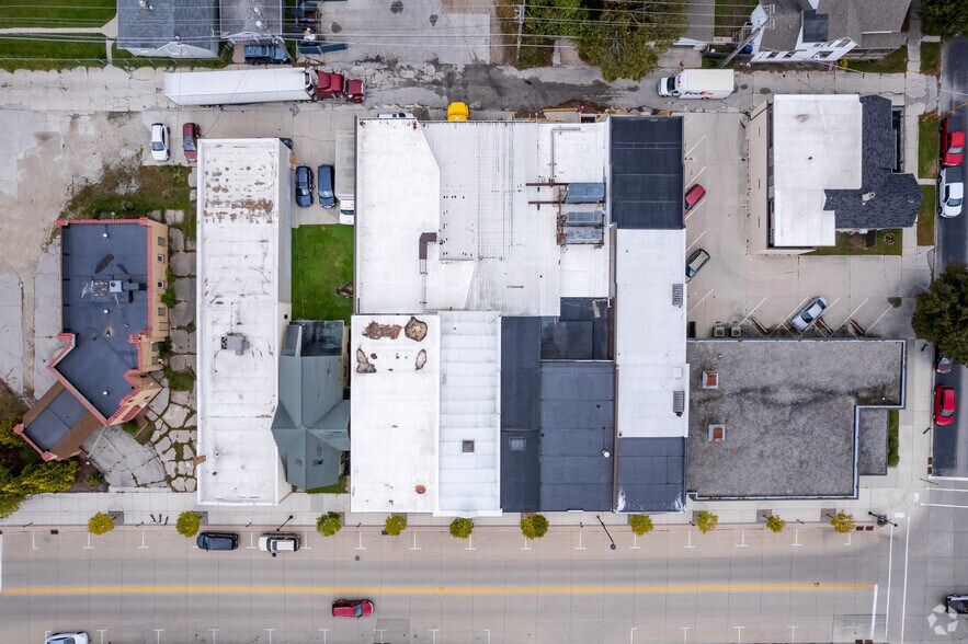816 Michigan Ave, Sheboygan, WI for lease - Aerial - Image 2 of 19